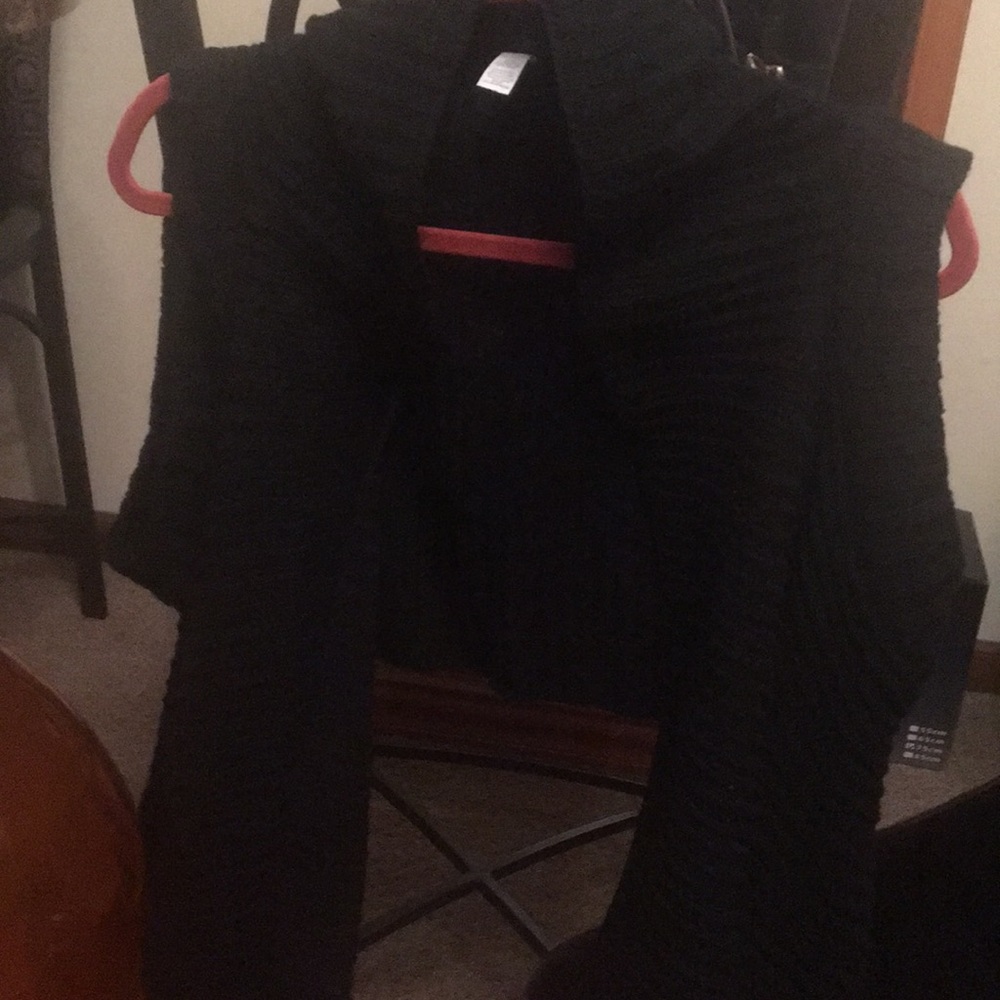 Black shrug